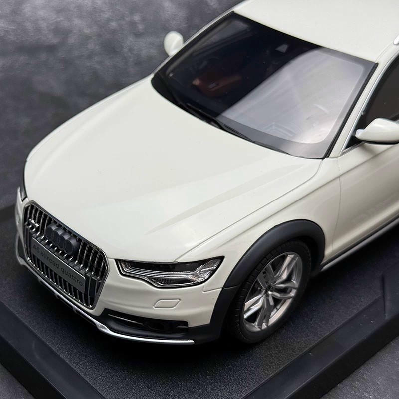 OTTO 1:18 Audi A6L C7 Allroad Wagon 2015 Resin Model Car