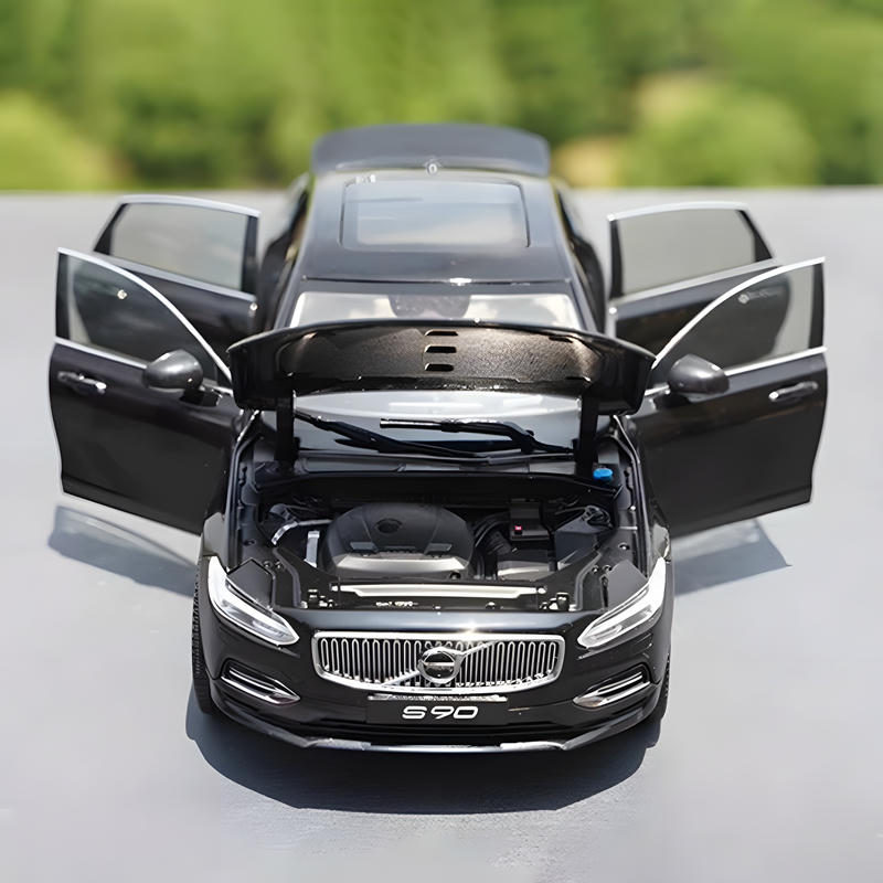OEM 1:18 S90 Luxury Sedan Diecast Model