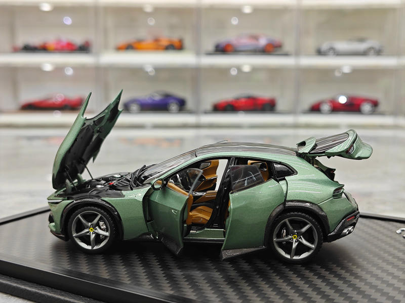 BBR Ferrari Purosangue Black Roof 1:43 Diecast Model Car