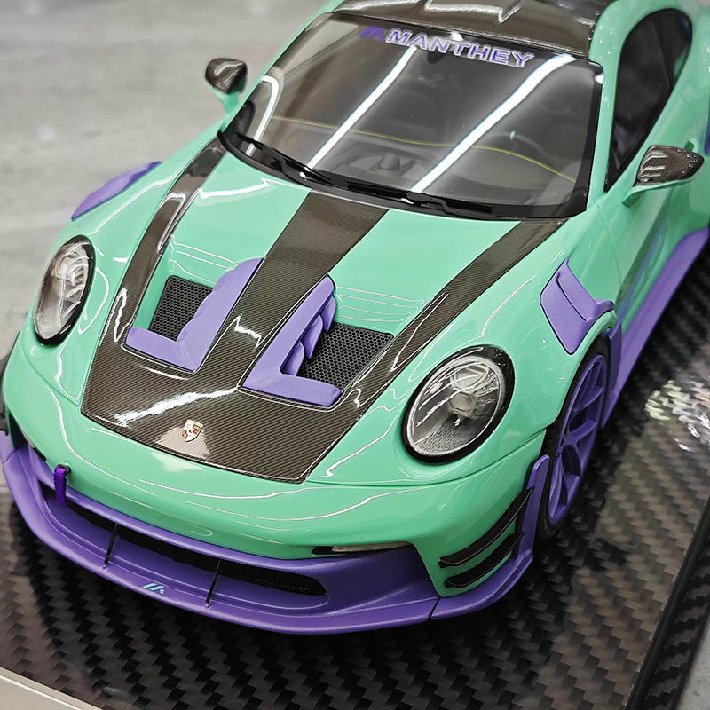 VIP Model 1:18 Porsche 911 GT3 RS Manthey Racing Resin Model