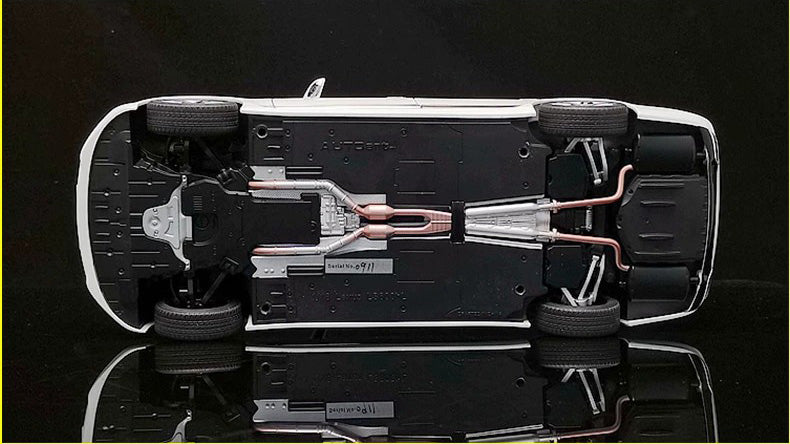 AUTOart Lexus LS600hL 1:18 Diecast Model Car