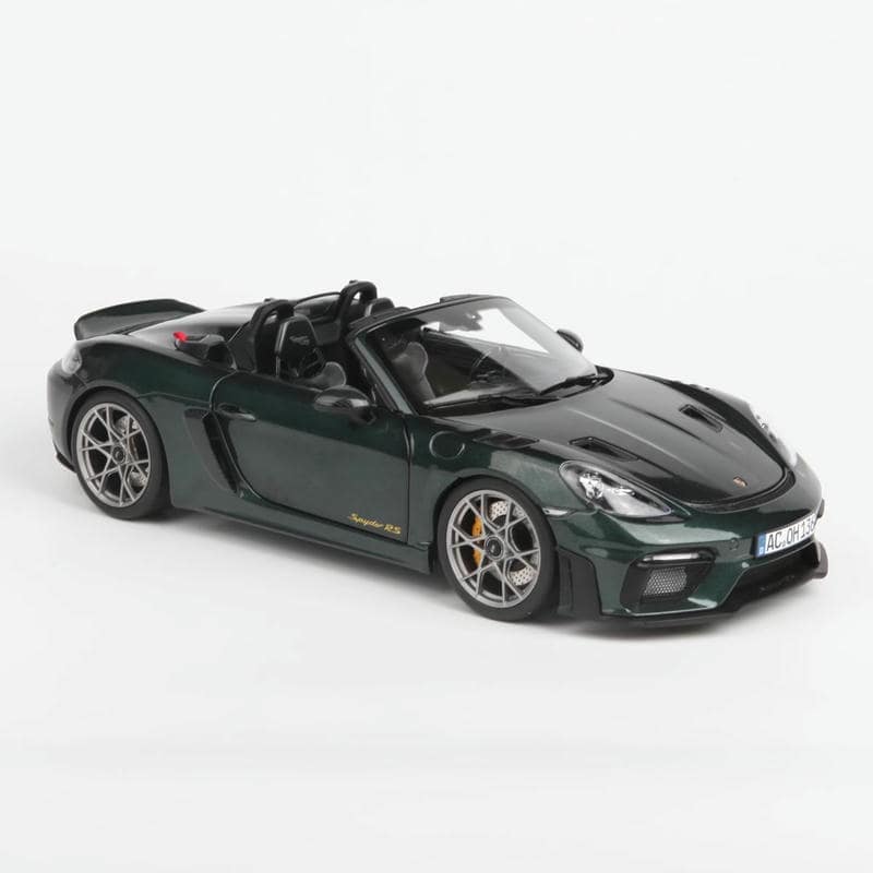 Norev 1:18 Porsche 718 Spyder RS Weissach PackAlloy Diecast Model Car