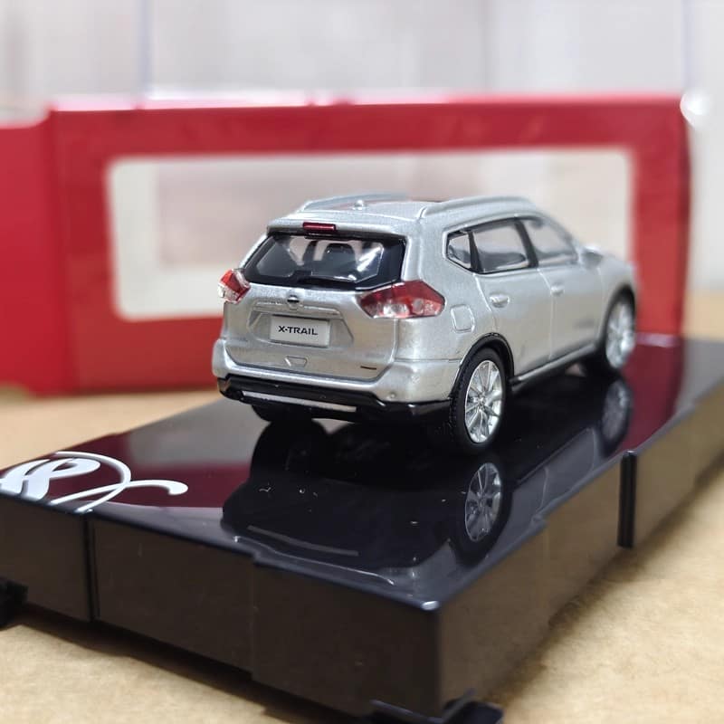 Original Nissan X-Trail 1:64 Diecast Model Car