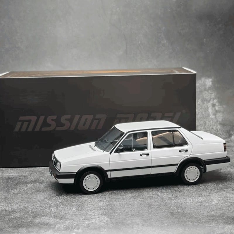 Volkswagen 1:18 Jetta GT MK2 Classic Edition Diecast Model Car