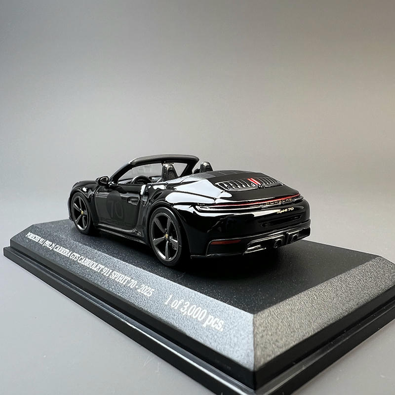 Minichamps 1:64 Porsche 911 (992.2) GTS Diecast Car – YX car model