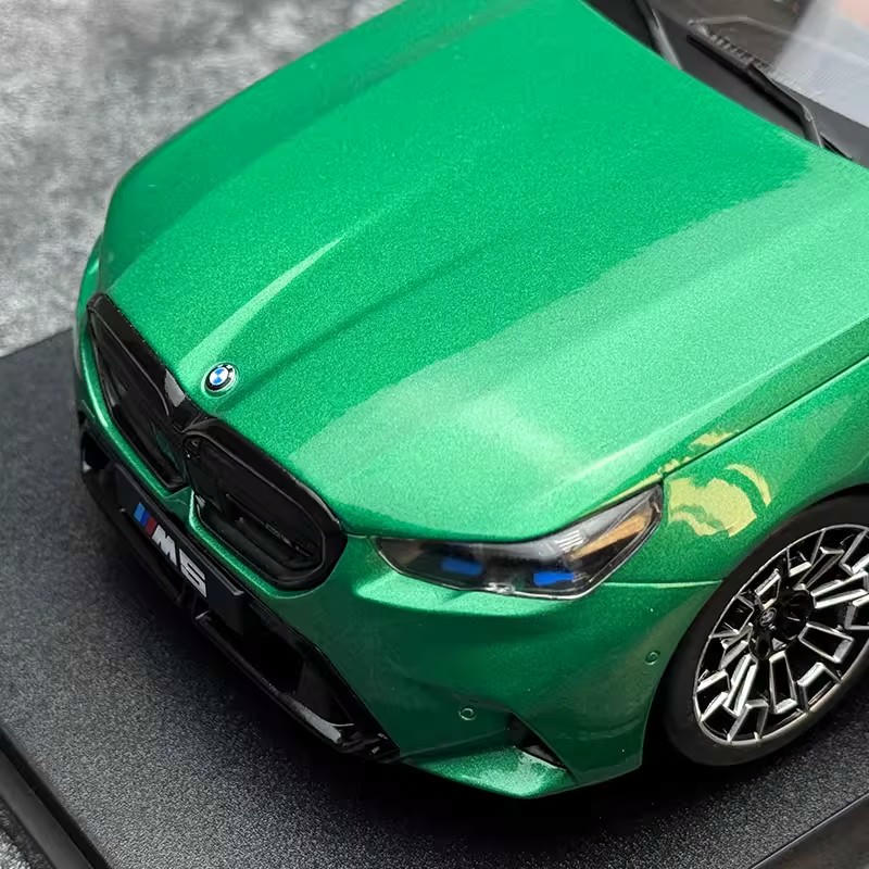 SOLIDO 1:18 BMW M5 M Isle of Man 2025 Alloy Diecast Model