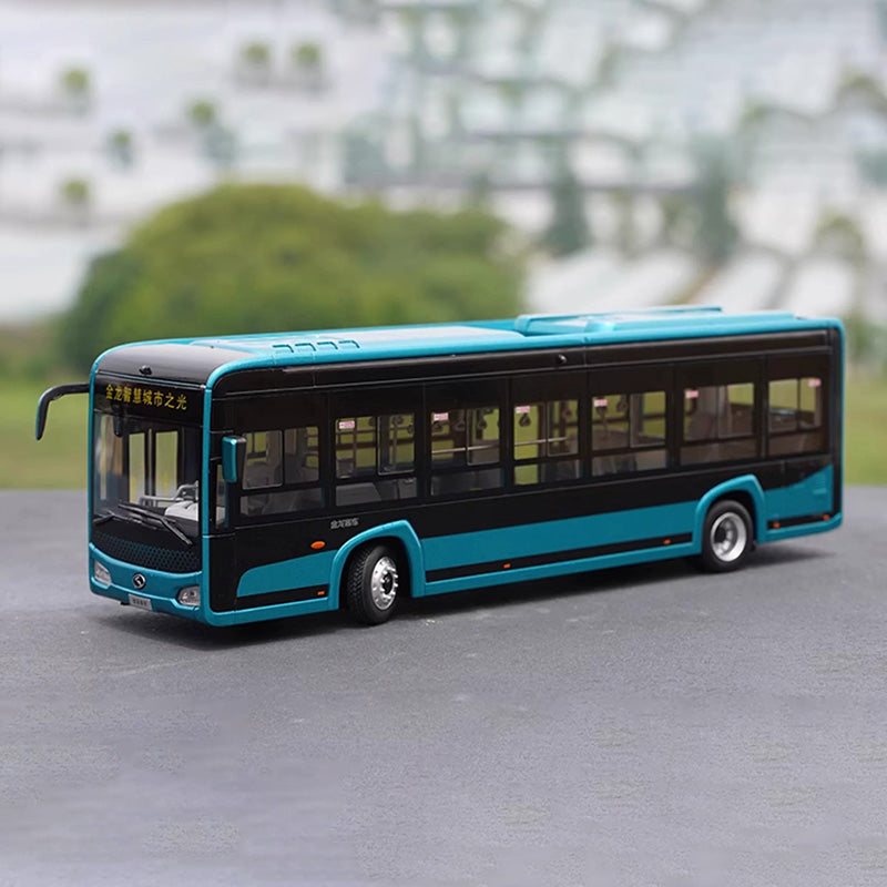 1:38 King Long XMQ6105G Alloy Bus Model with Lights