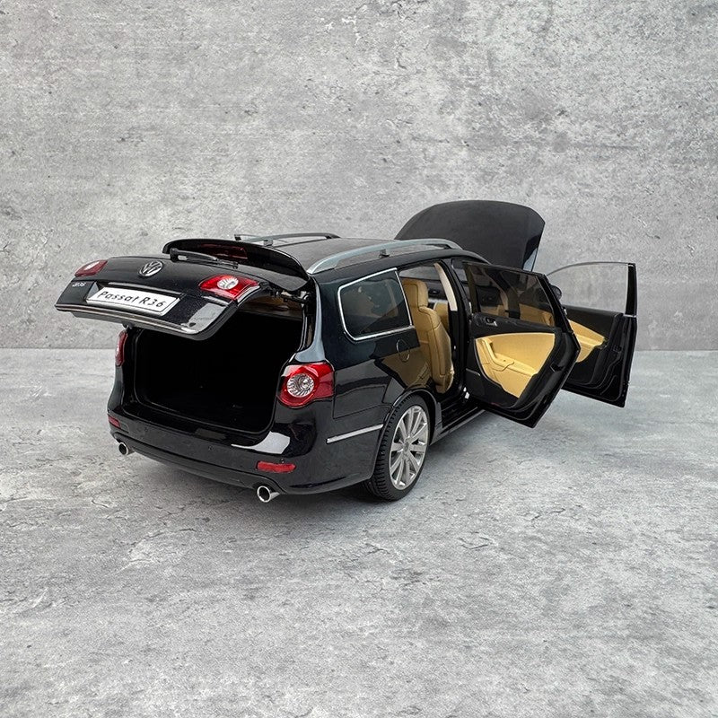 NZG Volkswagen Passat R36 1:18 Alloy Diecast Model Car – Limited 300 Units