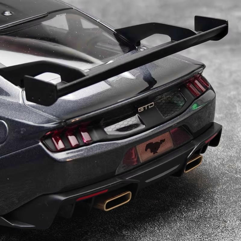 Maisto 1:18 Ford Mustang GTD Diecast Car