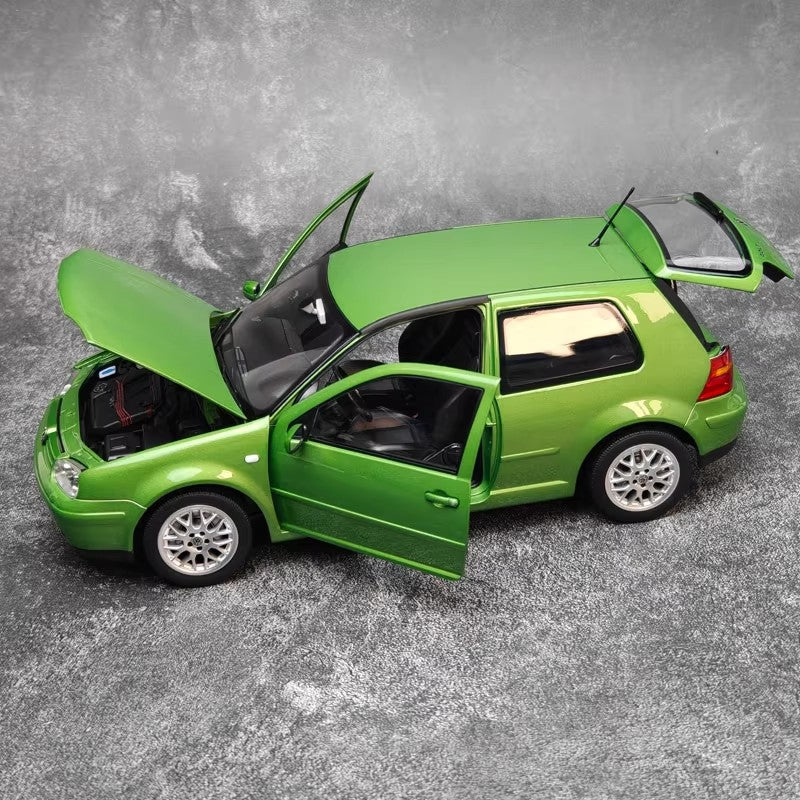 Norev Volkswagen Golf GTI Mk2 1989 1:18 Diecast Model Car