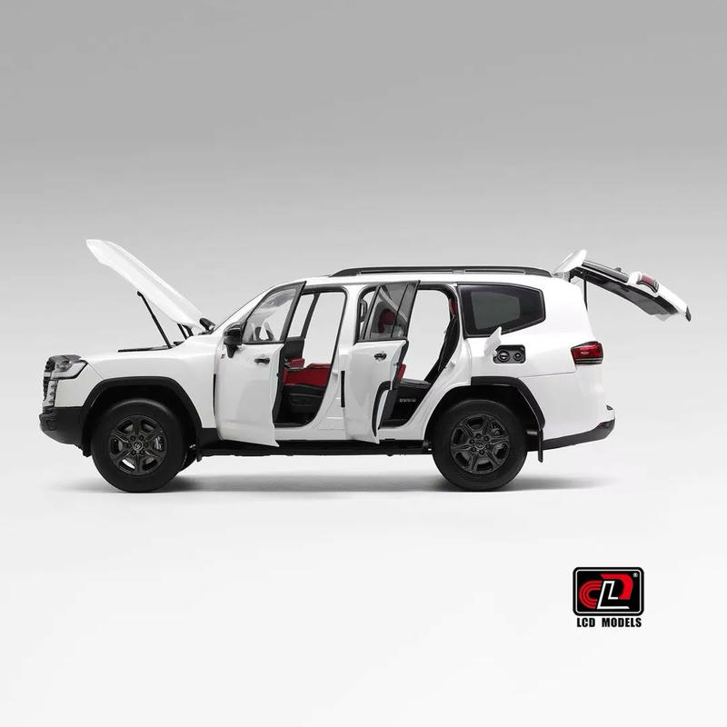LCD 1:18 Toyota Land Cruiser 300 GR Sport Diecast Model