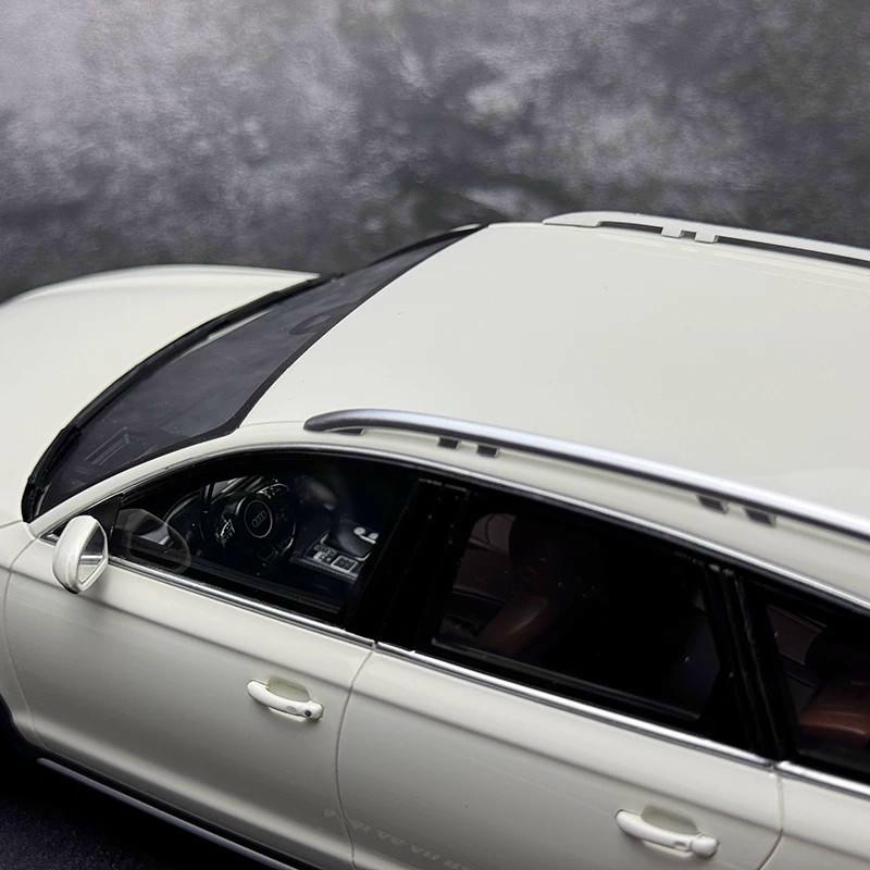 OTTO 1:18 Audi A6L C7 Allroad Wagon 2015 Resin Model Car