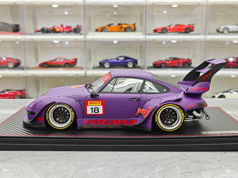 Ignition Porsche RWB 993 with Figure 1:18 Resin Model Car – IG4042