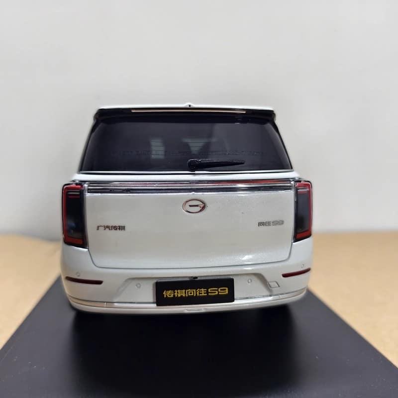 OEM GAC Trumpchi S9 1:18 Diecast Model Car