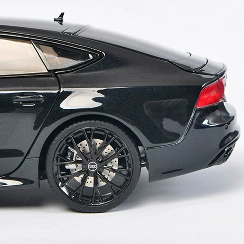 KengFai 1:18 Audi RS7 Sportback 2016 Diecast Model