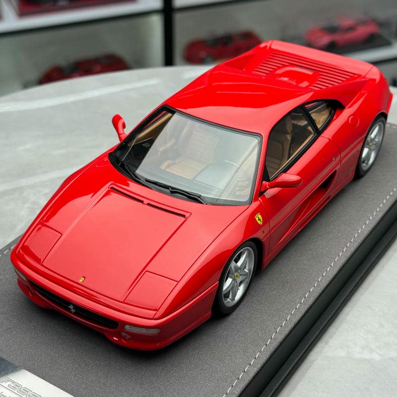 V8 Model 1:18 Ferrari F355 Resin Model Car