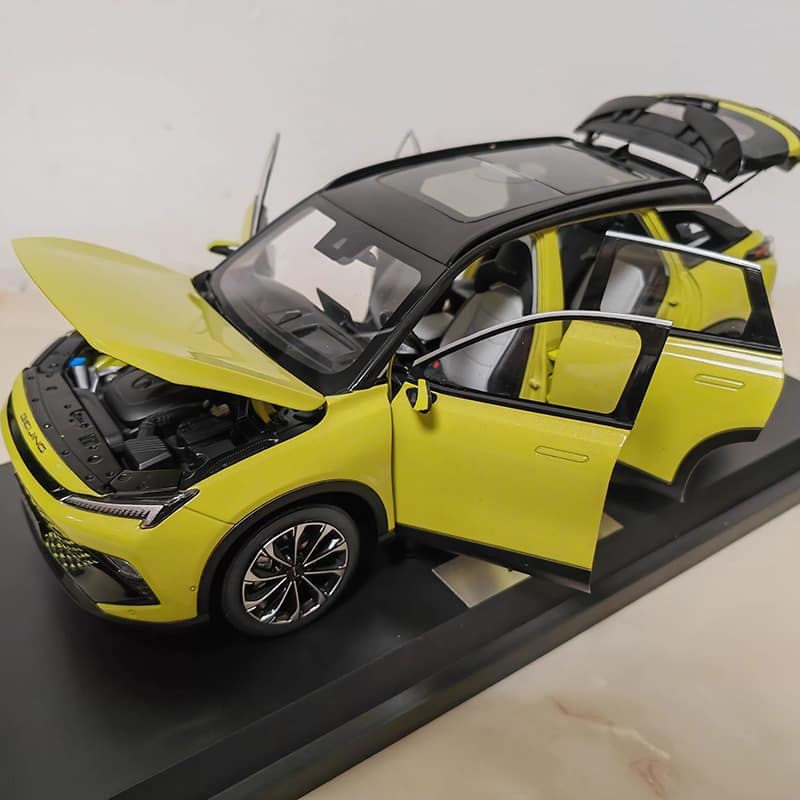 Original Factory 1:18 Beijing Magic Cube Alloy Diecast Model Car