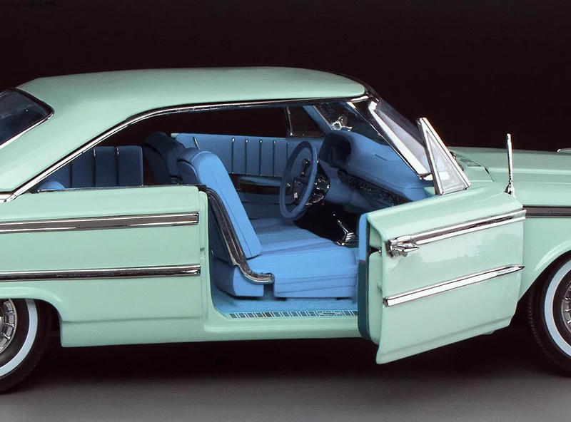 Sunstar 1:18 1963 Ford Galaxie 500XL Alloy Model