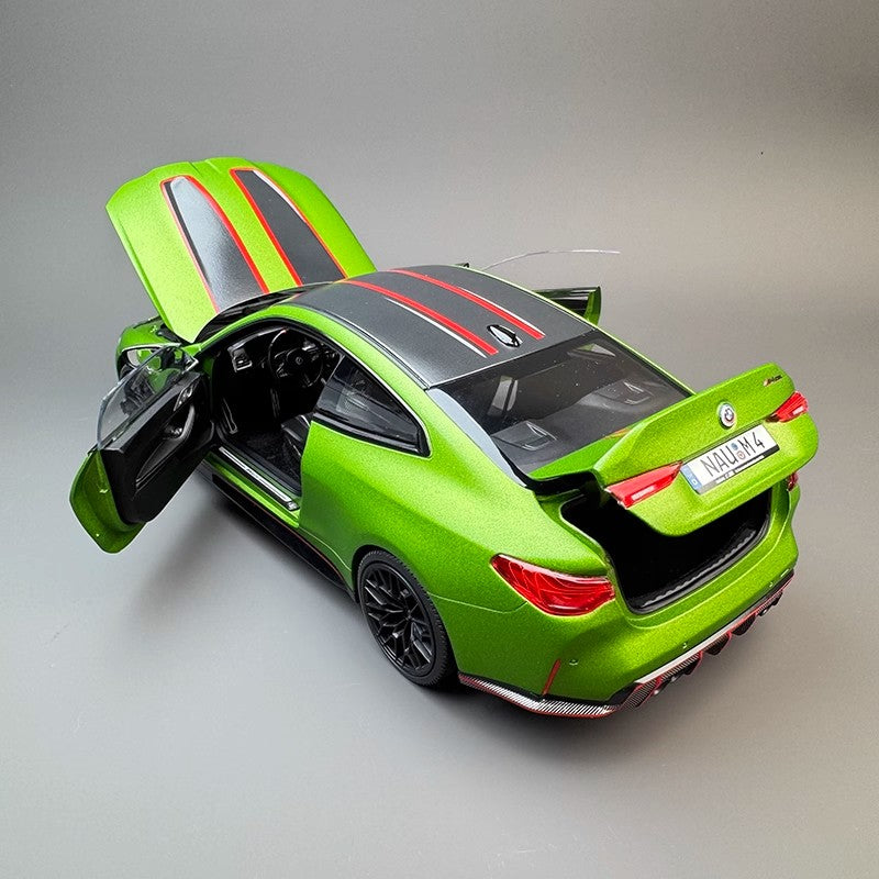Minichamps 1:18 BMW M4 CSL G82 Diecast Model Car