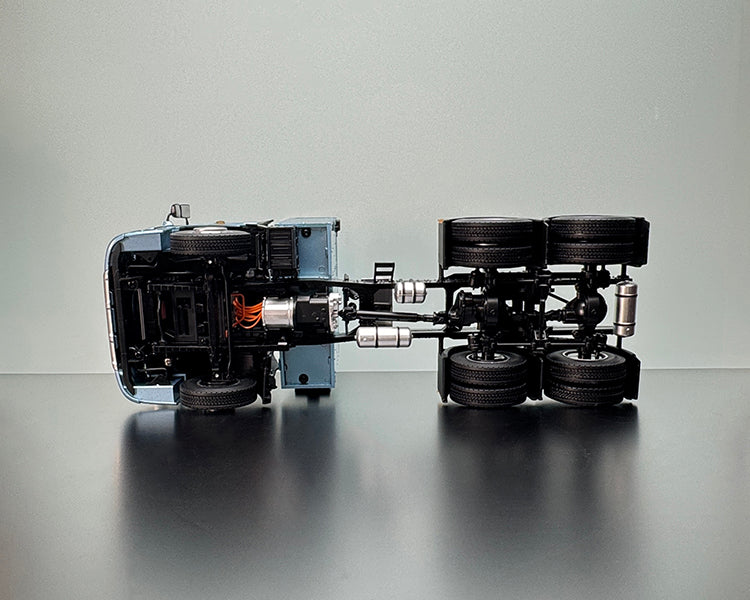 Jiefang J6P New Energy Blue Road 1:24 Die-Cast Model Truck (Alloy Edition)