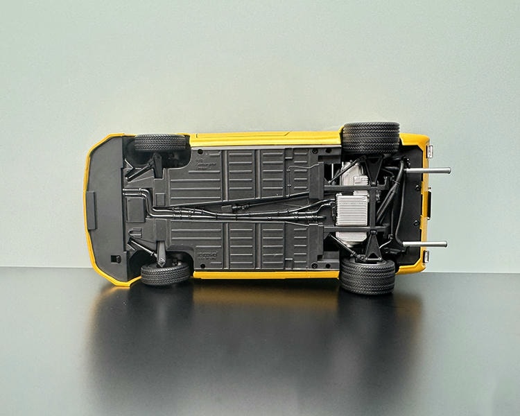 Kyosho 1:18 Lamborghini Urraco Rally Diecast Model – Collectible Replica