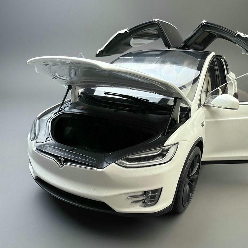 Original 1:18 Tesla Model X – Alloy Diecast SUV