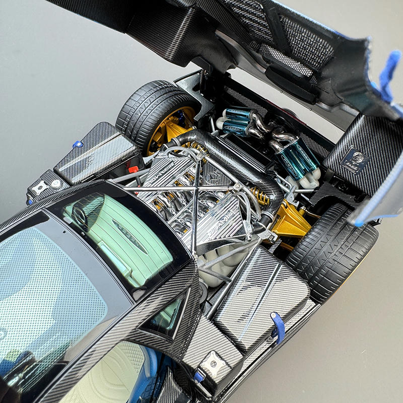 Almost Real 1:18 Pagani Zonda Tricolore 2010 Diecast Car