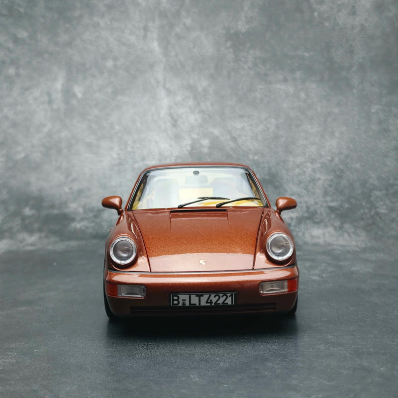 Norev Porsche 911 Carrera 2 1992 1:18 Diecast Model Car