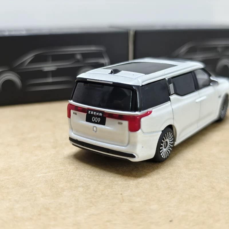 Original 1:64 ZEEKR 009 Electric MPV Diecast Model
