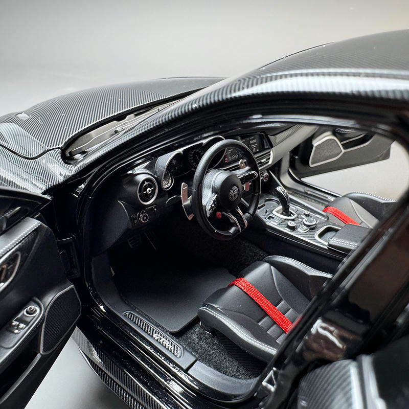 MotorHelix 1:18 Alfa Romeo Giulia GTAm Alloy Diecast Model