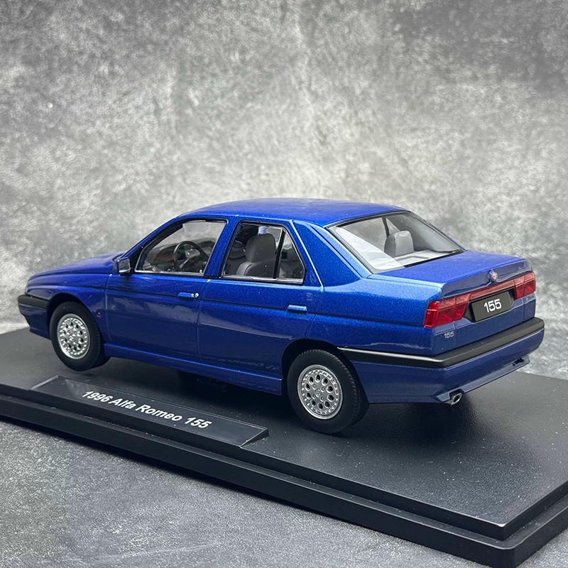 Alfa Romeo 155 Carabinieri 1996 1:18 KK Diecast Model Car
