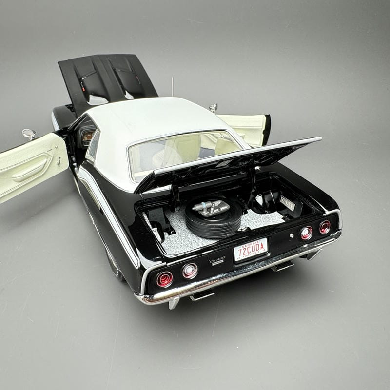 ACME 1972 Plymouth Cuda 1:18 Alloy Diecast Model Car