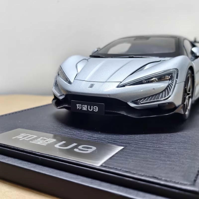 1:18 BYD Yangwang U9 Electric Supercar Diecast Model