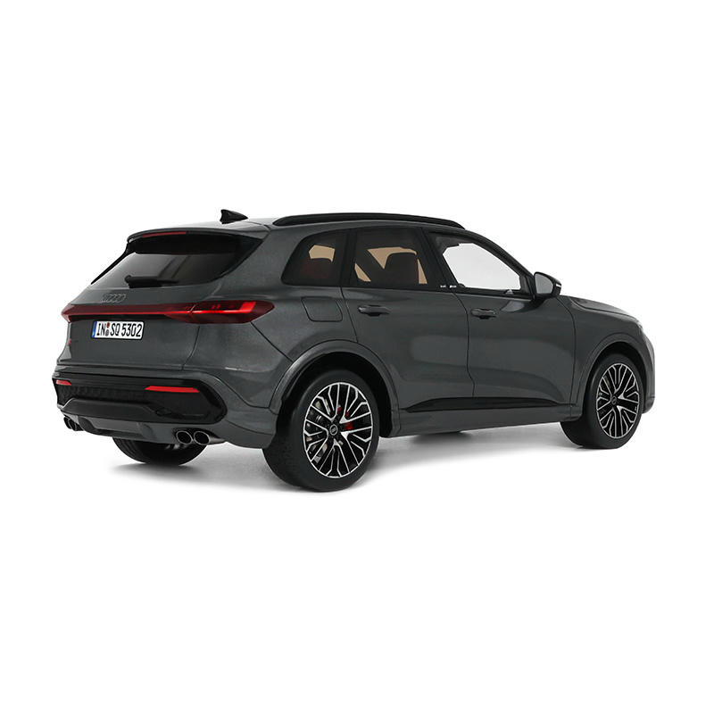 OTTO 1:18 Audi SQ5 TFSI Resin Model