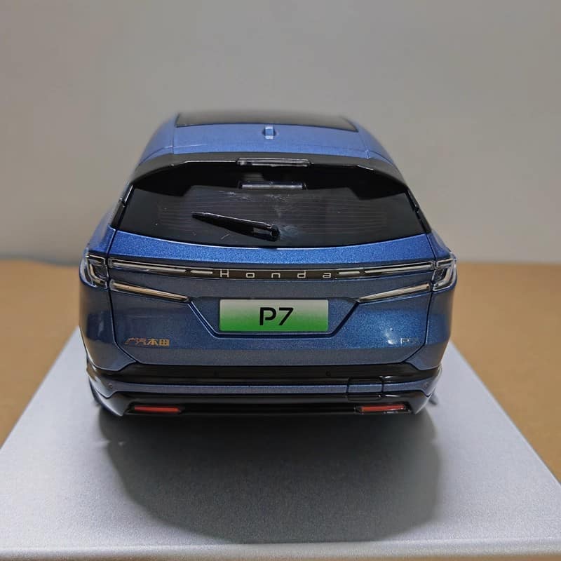 GAC Honda P7 1:18 Diecast Model Car