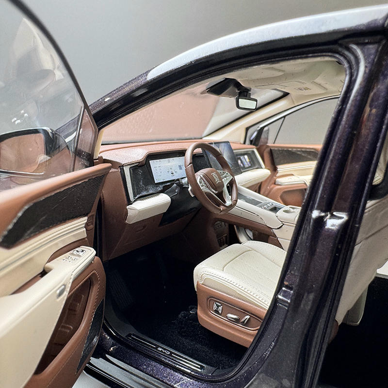 OEM 1:18 BYD (Xia) M9 Alloy Diecast Model