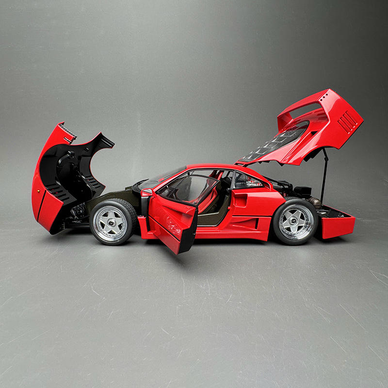 Montage 1:18 Ferrari F40 Alloy Diecast Model
