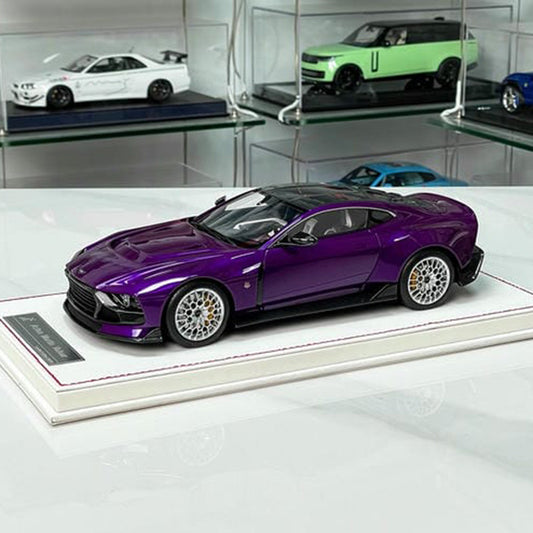 RUNNER 1:18 Aston Martin Valour Resin Model Car