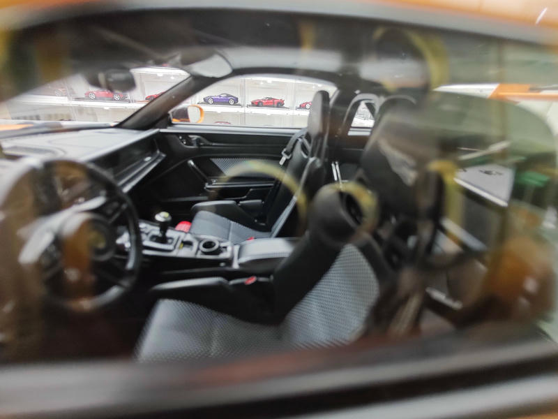 HH Model Porsche 992.1 GT3 RS 1:18 Resin Model Car