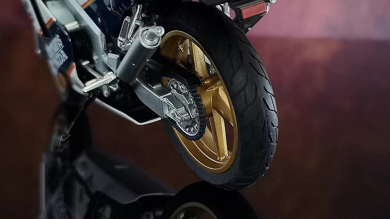 AOSHIMA 1:12 Honda NSR 250R SP R4 Rothmans MC18 Motorcycle Model