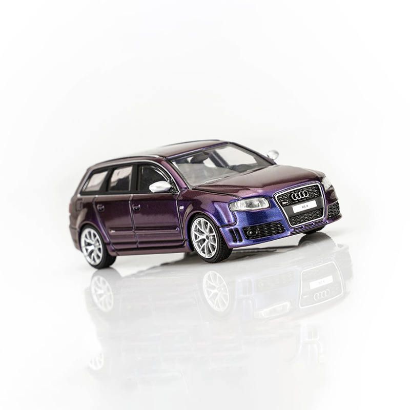 MOTORHELIX MH 1:64 Audi RS4 (B7) 2005 Diecast Model