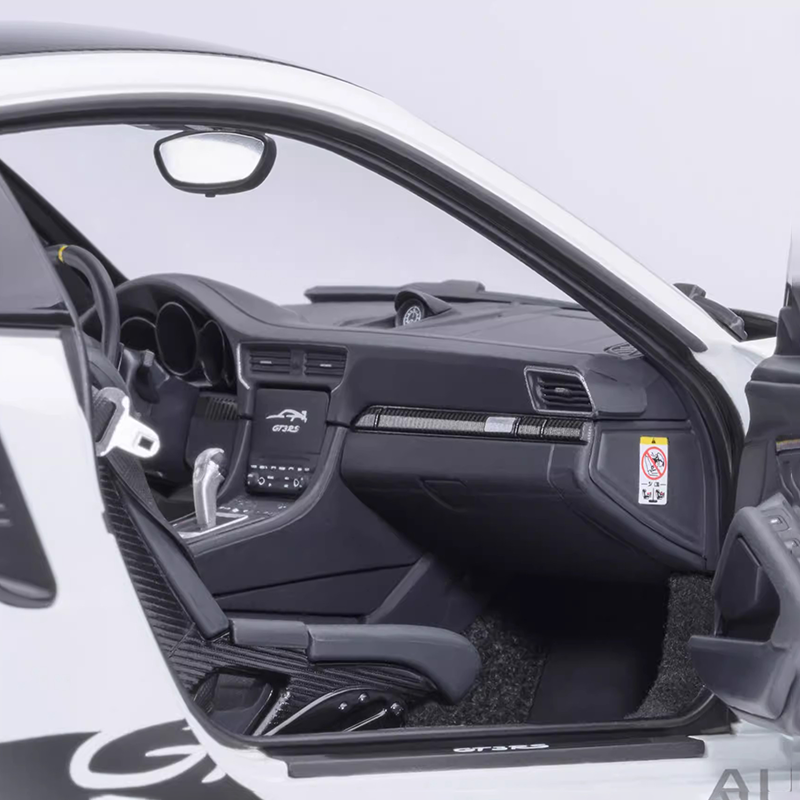 AUTOart 1:18 Porsche 911 (991.2) GT3 RS Diecast Model