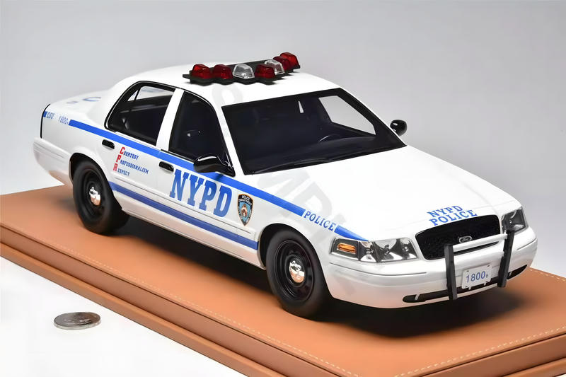 Vehicle Art 1/18 Ford Crown Victoria Resin Car Model