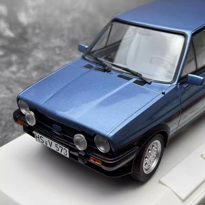 Norev 1:18 Ford Fiesta XR2 1981 Diecast Model Car