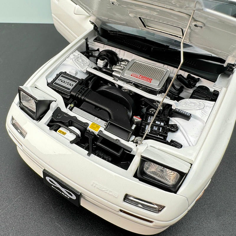 WHELART 1:18 Mazda RX‑7 FC3S White Unlimited Edition DieCast Alloy Sports Car Model