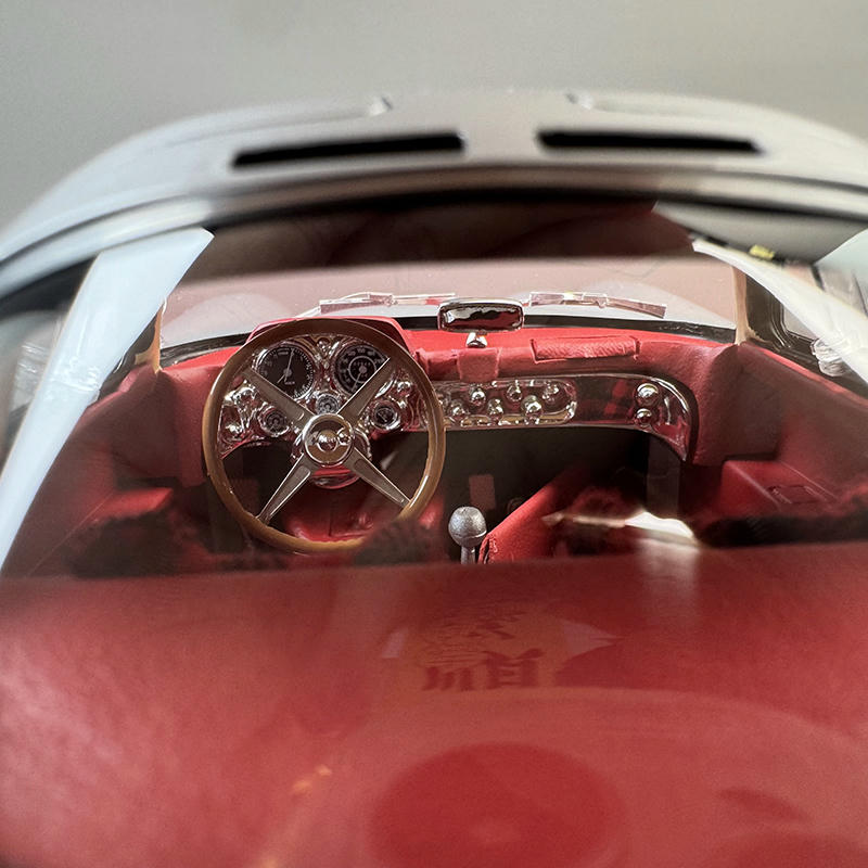 V8 Model 1:18 Mercedes‑Benz 300 SLR Resin Model