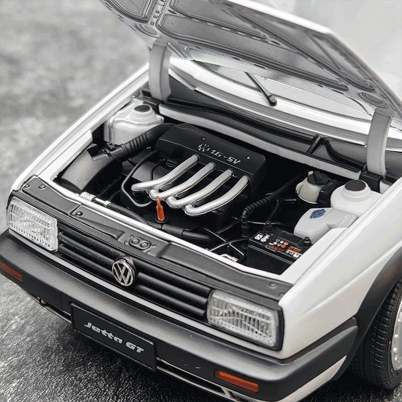 Volkswagen 1:18 Jetta GT MK2 Classic Edition Diecast Model Car