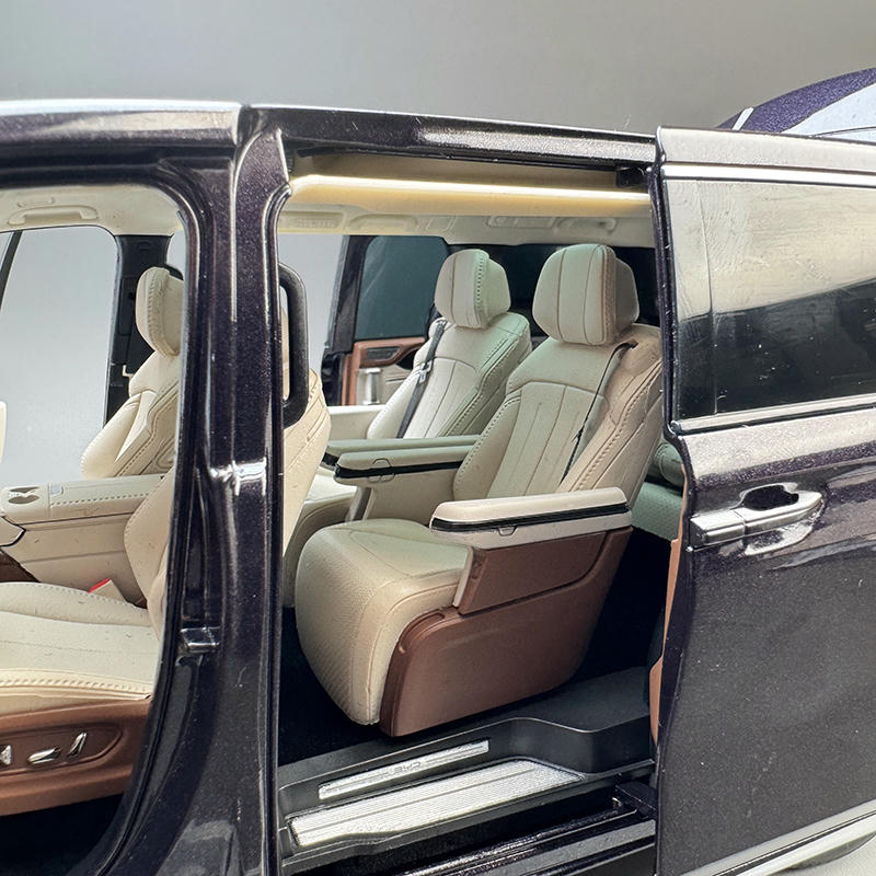 OEM 1:18 BYD (Xia) M9 Alloy Diecast Model