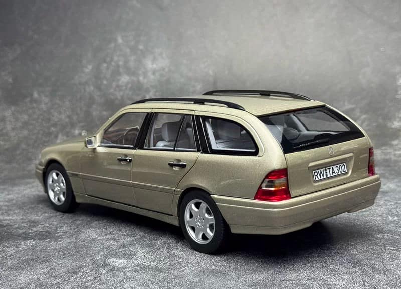 NOREV 1:18 Mercedes-Benz C-Class T-Model W202 Diecast Model Car – Classic C-Class Estate Collector