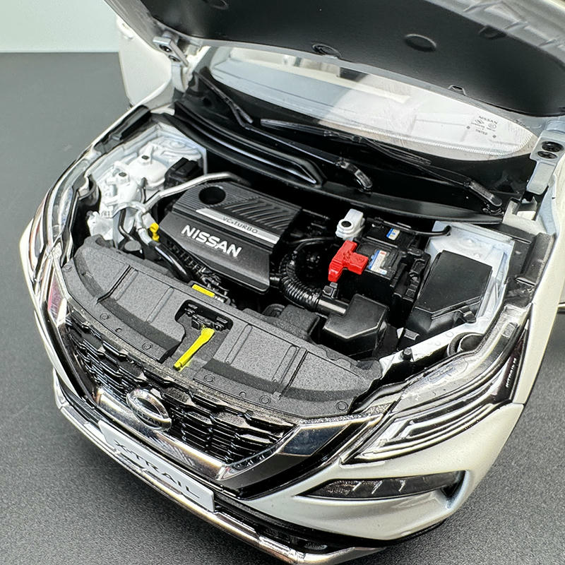 Nissan X-Trail 1:18 Alloy Diecast Model Car